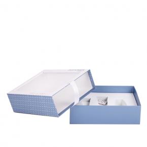 Exquisite gift box